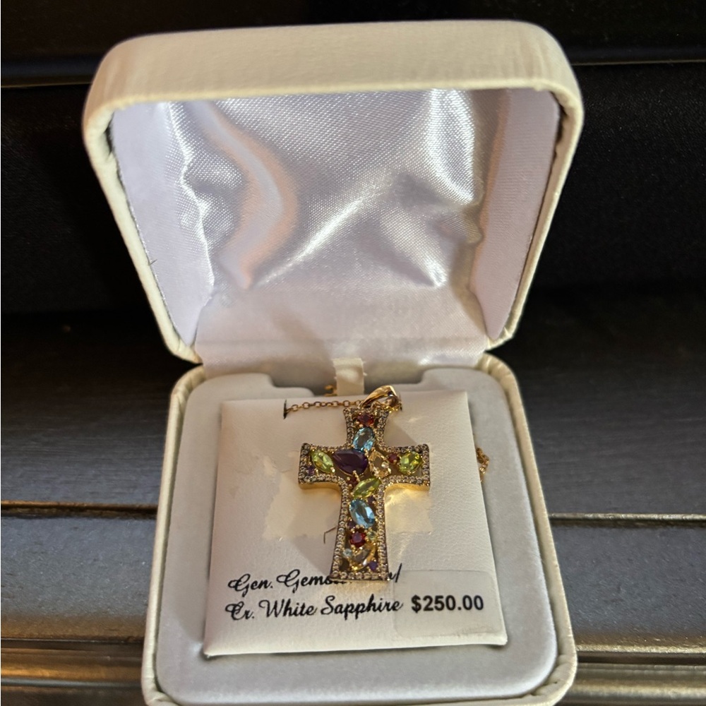 Cross Pendant Necklace